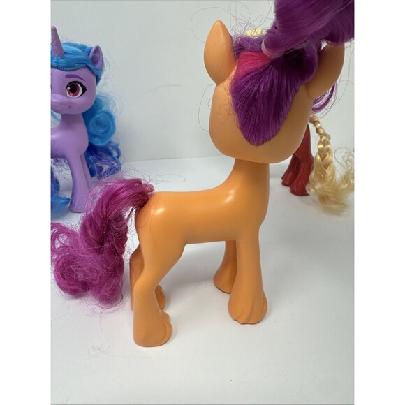 My Little Pony New Generation SHINING ADVENTURES Lot 6 Sprout Hitch Izzy Petals - Picture 6 of 15